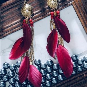 Triable feather earrings